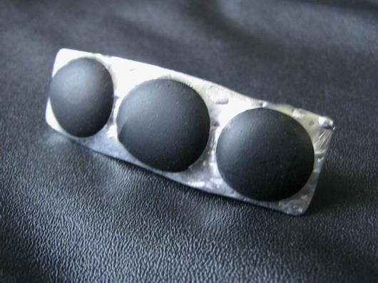 Czarne dziury po drugiej stronie lustra