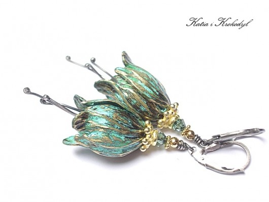 kolczyki wire wrapping Antyczne dzwonki -mint patina