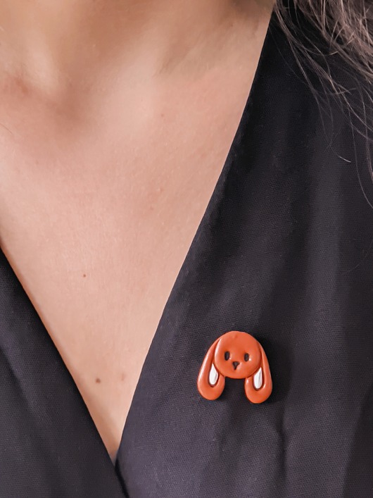 przypinki Pin przypinka rudy królik broszka króliczek akcesoria dla fanów królików