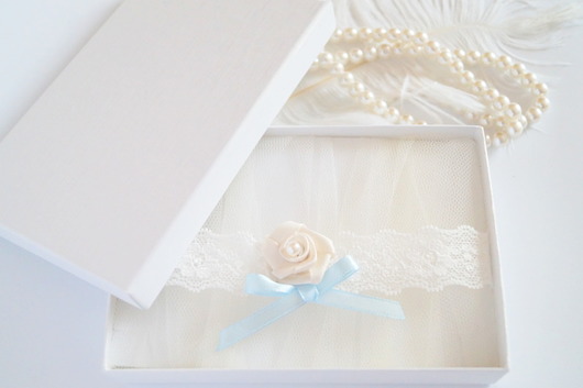 Podwiązka ślubna   w stylu Vintage Bridesline