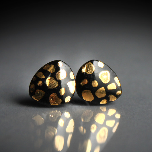 kolczyki ceramiczne PEBBLE/stal chirurgiczna/