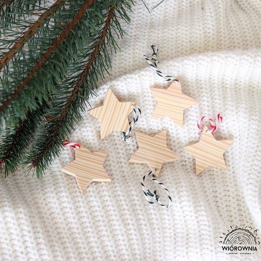dekoracje świąteczne Komplet drewnianych zawieszek - GWIAZDKI