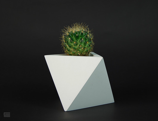 Doniczka betonowa Oktahedron 1 MANUFAKTURA BETONU
