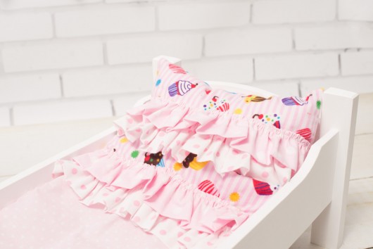 Drewniane łóżeczko dla lalek Pościel EKO LalaShop