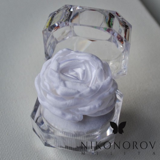 FloweRing - luksusowy pierścionek milita nikonorov