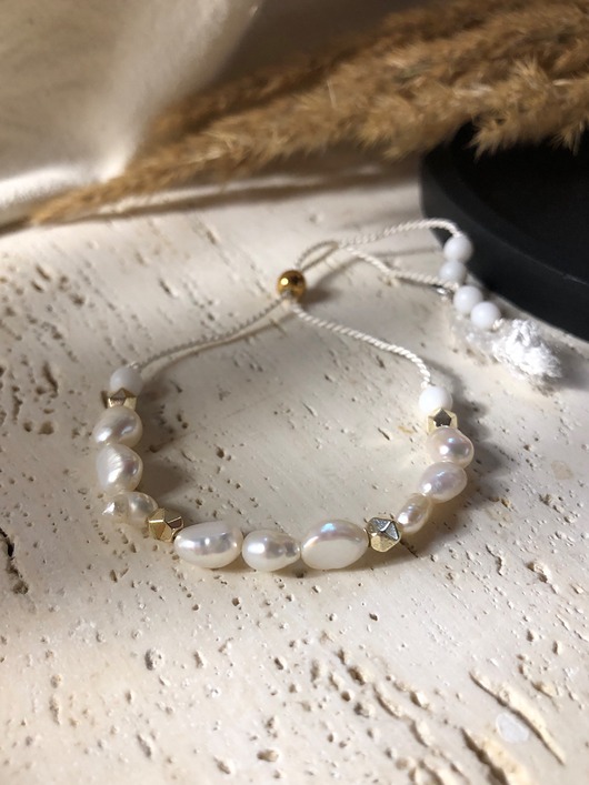 bransoletki z kamieni naturalnych Bransoletka perły i złoty hematyt