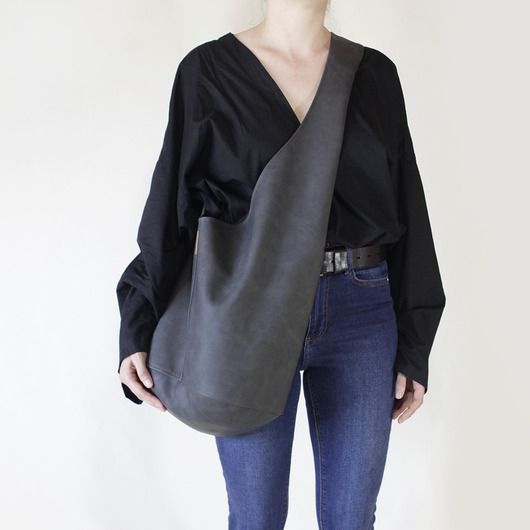 Short Boogi Bag grafitowa / torebka hobo / boho hairoo