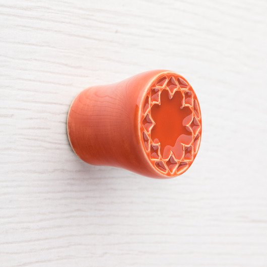 gałki do mebli Gałka mała do mebli pomarańczowo-brązowa, wz.14