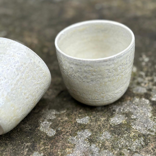 kubki Czarki kremowe