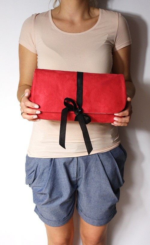 Kopertówka red + black leather + hearts  Zuzia Górska