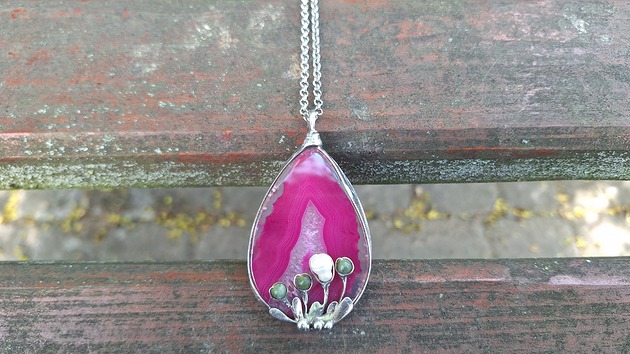 wisiory Róże, zielenie i biel - wisiorek