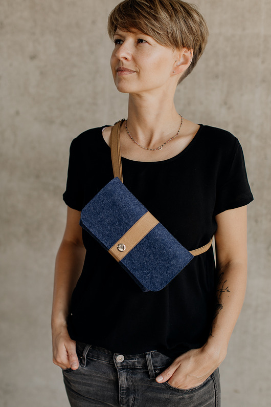 saszetka nerka Marmollada - torebka filcowa nerka INDYGO + b
