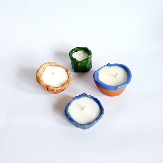 świeczniki i świece Zestaw świec sojowych w ręcznie robionej ceramice