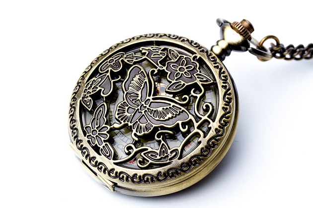 zegarki na łańcuszku Zegarek mechaniczny wisior MotyLove - Drobiny Czasu + Pudełko