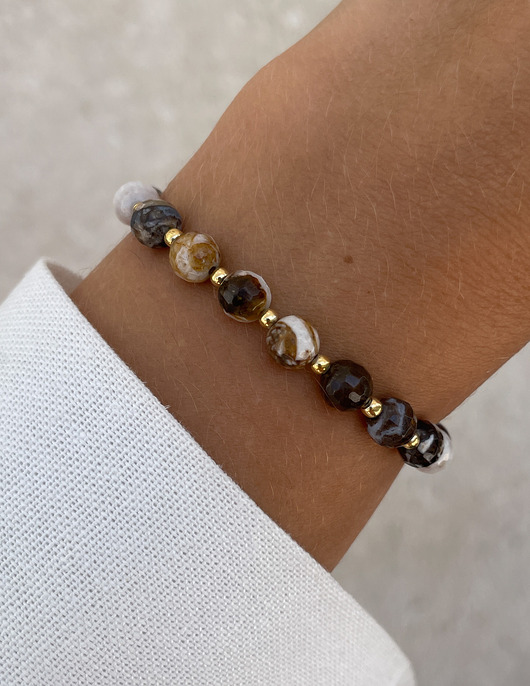 bransoletki z kamieni naturalnych Bransoletka na gumce z jaspisu z hematytem