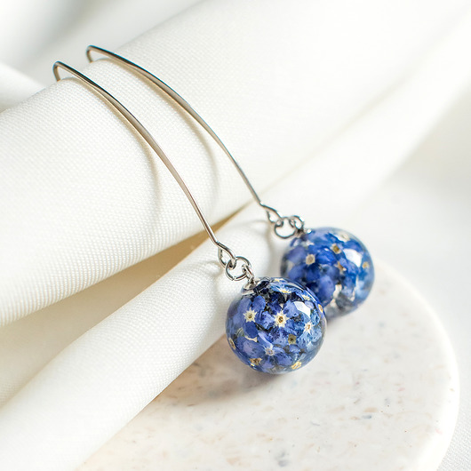 kolczyki z żywicy Kolczyki z niezapominajkami