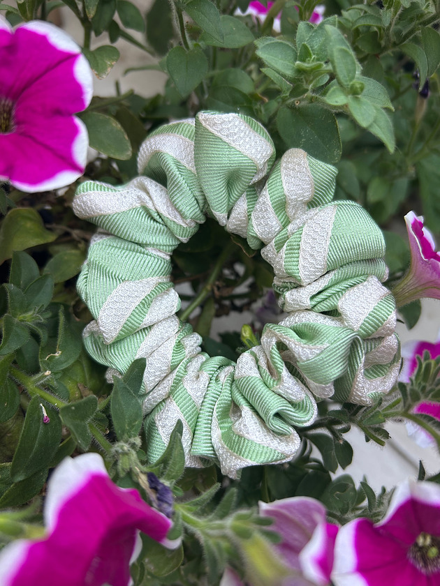 gumki do włosów Jedwabna gumka scrunchie z upcyclingu