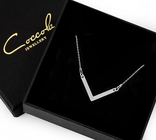 NASZYJNIK Z ZAWIESZKĄ "V" - SREBRO 925 Coccola JEWELLERY