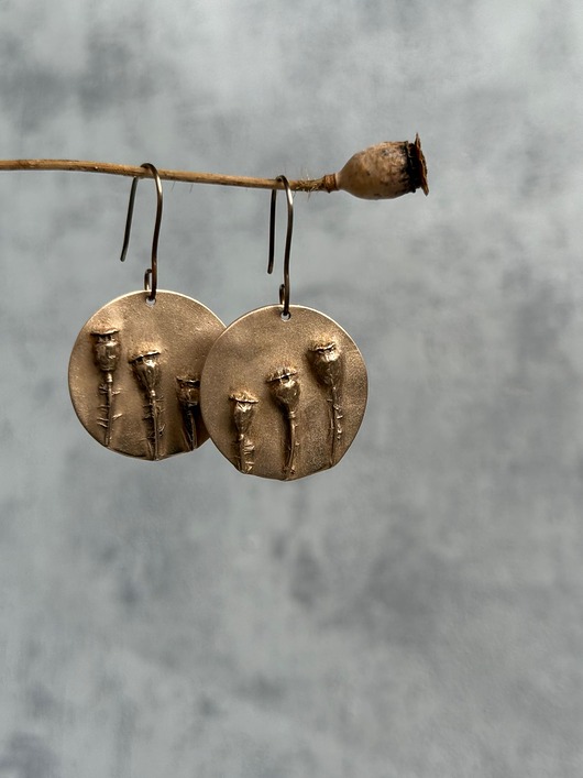 kolczyki - inne Kolczyki z brązu z makówkami