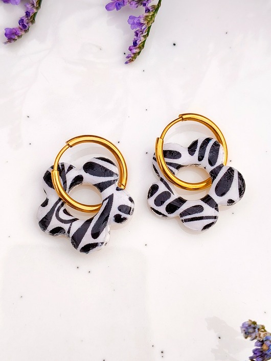 kolczyki z masy plastycznej Kolczyki biało czarne kwiatuszki, zestaw 2w1 akcesoria dla niej, boho