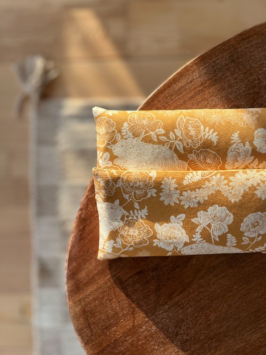 opaski na oczy Poduszka relaksacyjna na oczy z ekologicznym nasionami lnu i kwiatami lawendy.