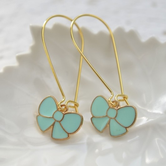 mint bows in gold Made by Magda
