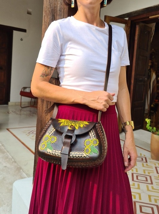 torby na ramię Torebka skórzana ręcznie robiona Ramona z grubej skóry słoneczniki