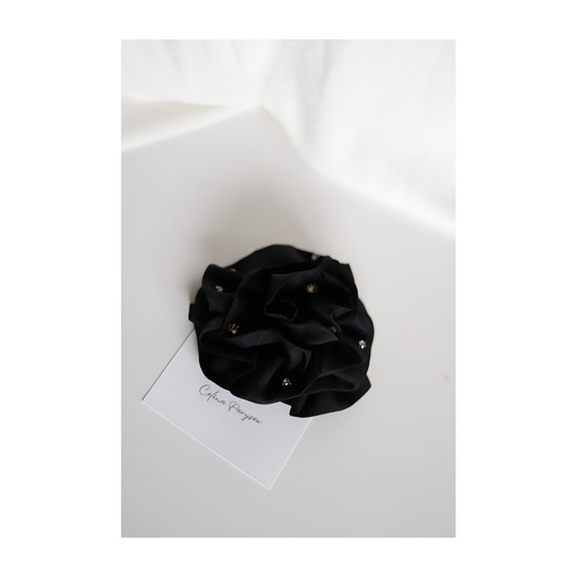 broszki Czarna broszka