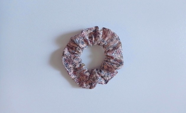 gumki do włosów Gumka scrunchie frotka jesienne kwiatki