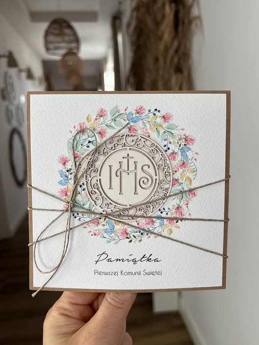 kartki na komunię Ręcznie robiona kartka na komunię z życzeniami pamiątka komunii