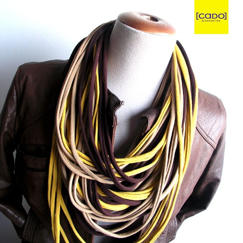 Dzianinowy naszyjnik Zamotka - Camel CADOaccessories