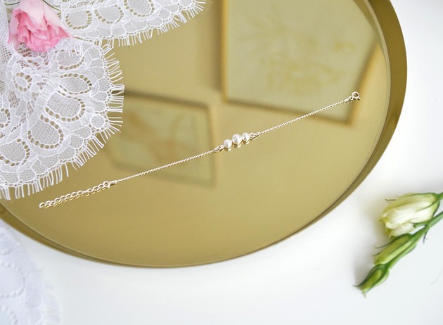 Srebrna bransoletka z perłami Swarovskiego Anelis Atelier
