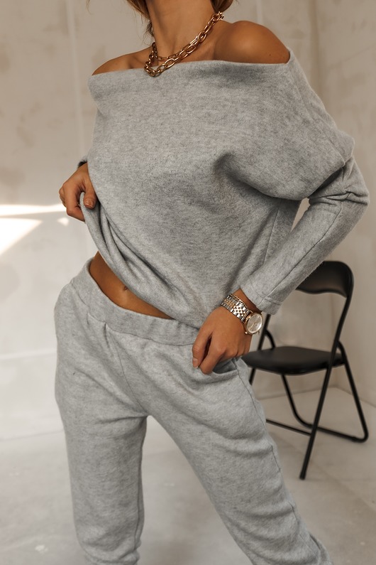 komplety damskie Sweterkowy komplet dresowy OOH LA LA