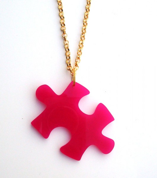 PuzzLove DeLuxe / wisior / fuksja Monika Roth