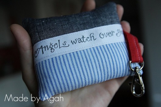 Brelok &quot;Angels watch over you&quot; dla Pauli made by agah