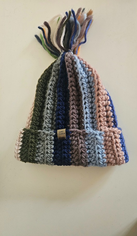 czapki damskie Czapka "Kolorowe Pasmo"