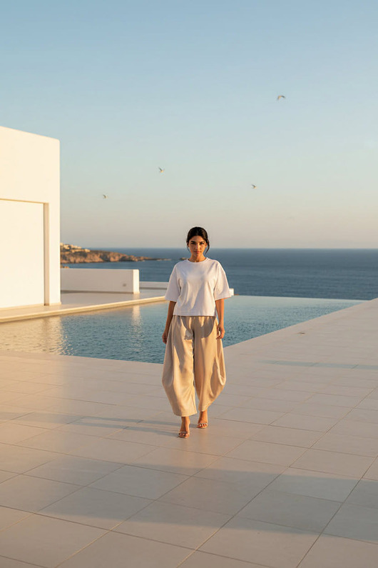 spodnie materiałowe damskie Spodnie eleganckie jedwabne MAUII 80% silk BEŻ