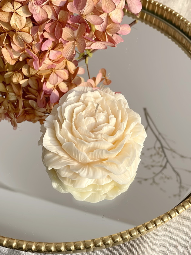 świeczniki i świece Świeca sojowa ekologiczna dekoracyjna piwonia "Peony Queen" 80x35mm