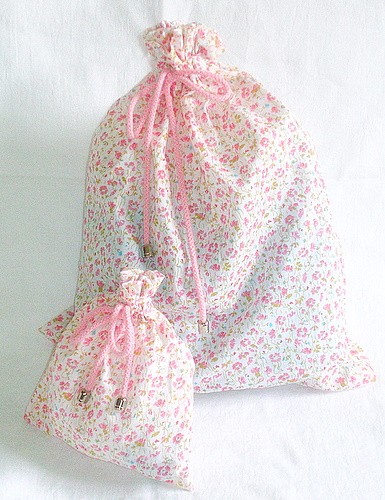 Pink Flowers metka by traczka