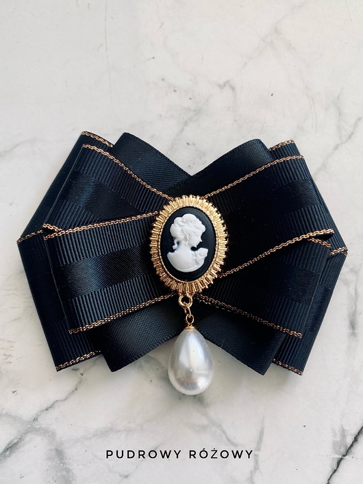 broszki Brosza Kamea Styl Glamour Dama Kameliowa z perłą
