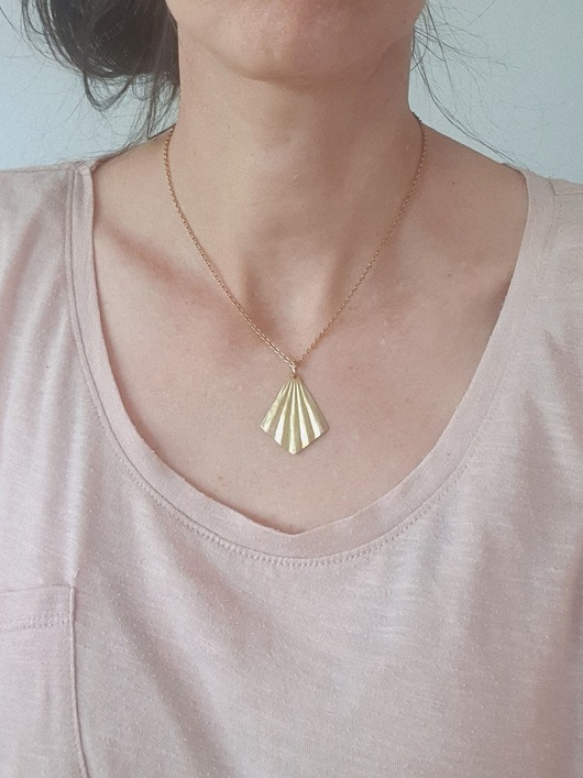 wisiory Naszyjnik ORIGAMI mały, łańcuszek, mosiądz surowy