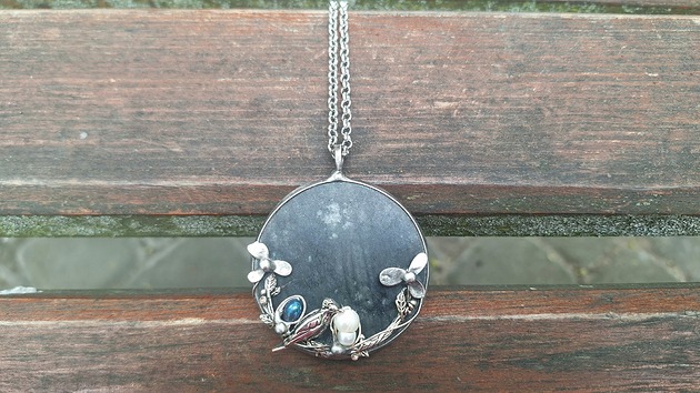 wisiory Ptak w ogródku nocą - wisiorek