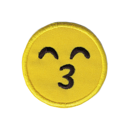 naszywki na ubrania Naszywka naprasowanka EMOJI CAŁUS termoprzylepna haft 5,5cm