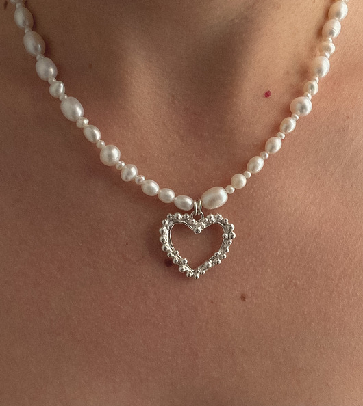 srebrne naszyjniki Naszyjnik Serce Otulenie perły