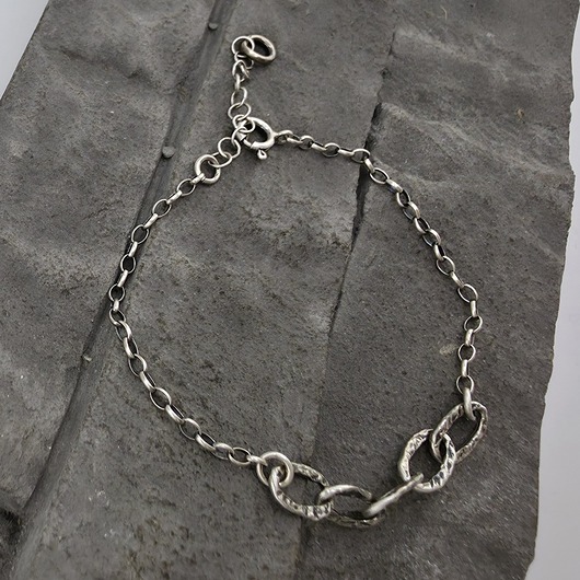 bransoletki srebrne Minimalistyczna srebrna bransoletka