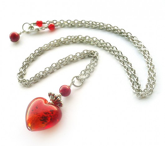 red heart maghia