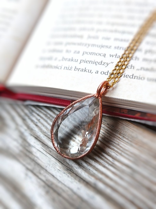 wisiory Kryształowy wisiorek III kryształ górski miedź