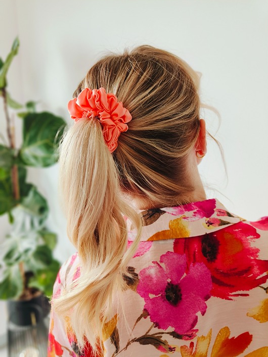 gumki do włosów Gumka jedwabna, scrunchie, frotka light salmon MIDI