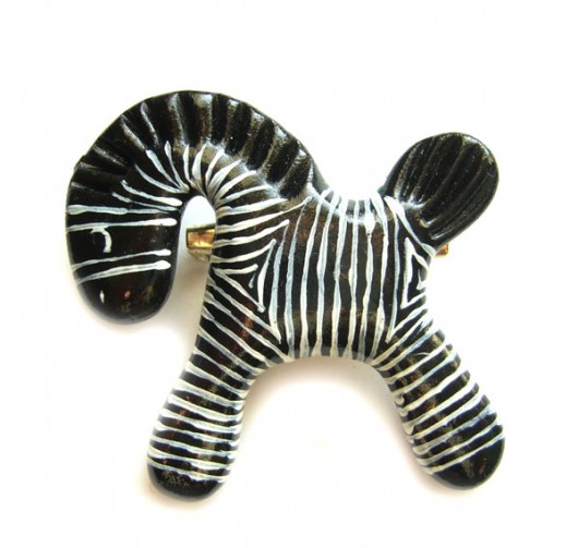zebra broszka PRACOWNIA Z PRZYTUPEM