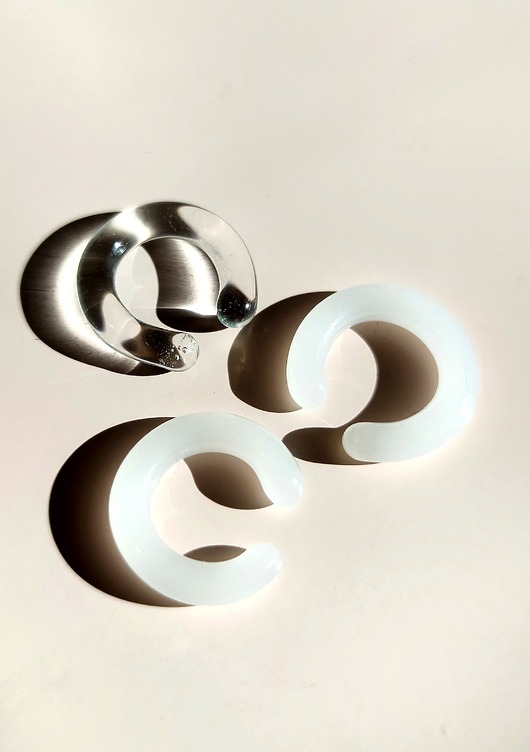 nausznice Minimalistyczna szklana nausznica "Circle"